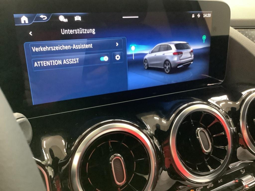 Mercedes-Benz B 220 d LED+17+360°-KAMERA+TEMPOMAT+EASY-PACK Mercedes-Benz B 220 d LED+17+360°-KAMERA+TEMPOMAT+EASY-PACK