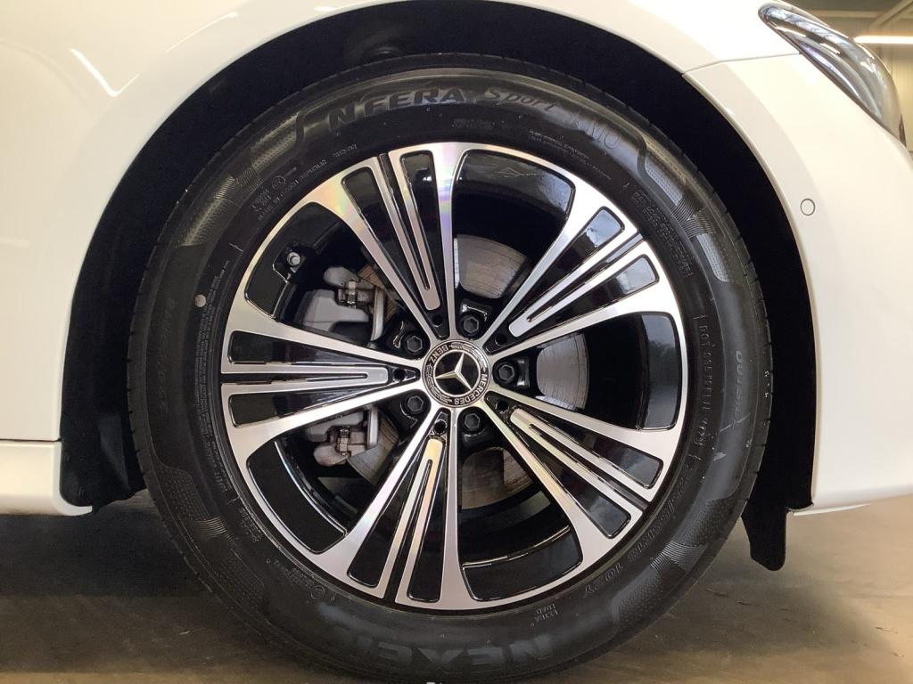 Mercedes-Benz E 200 4M Avantgarde/Advanced/LED/Distronic/DAB Mercedes-Benz E 200 4M Avantgarde/Advanced/LED/Distronic/DAB