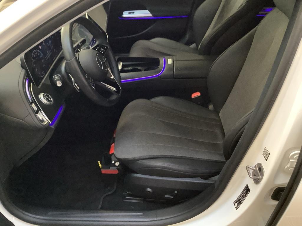 Mercedes-Benz E 200 4M Avantgarde/Advanced/LED/Distronic/DAB Mercedes-Benz E 200 4M Avantgarde/Advanced/LED/Distronic/DAB