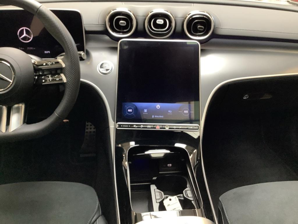 Mercedes-Benz C 300 de AMG/Night/LED/Burmester/Panorama-SD/ Mercedes-Benz C 300 de AMG/Night/LED/Burmester/Panorama-SD/