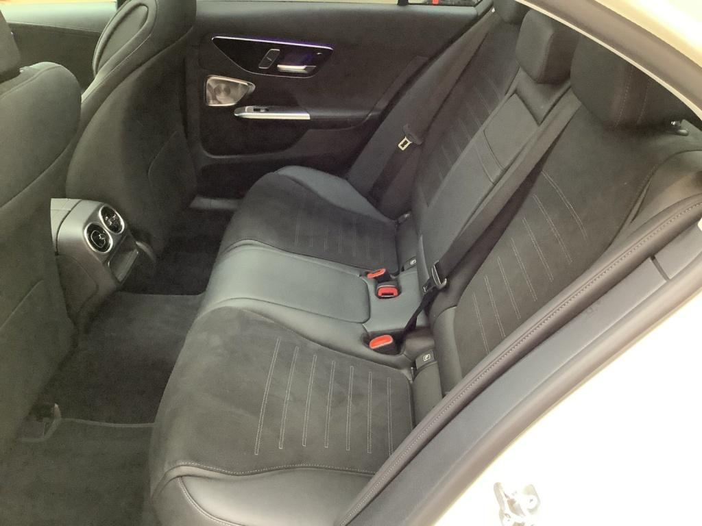 Mercedes-Benz C 300 de AMG/Night/LED/Burmester/Panorama-SD/ Mercedes-Benz C 300 de AMG/Night/LED/Burmester/Panorama-SD/