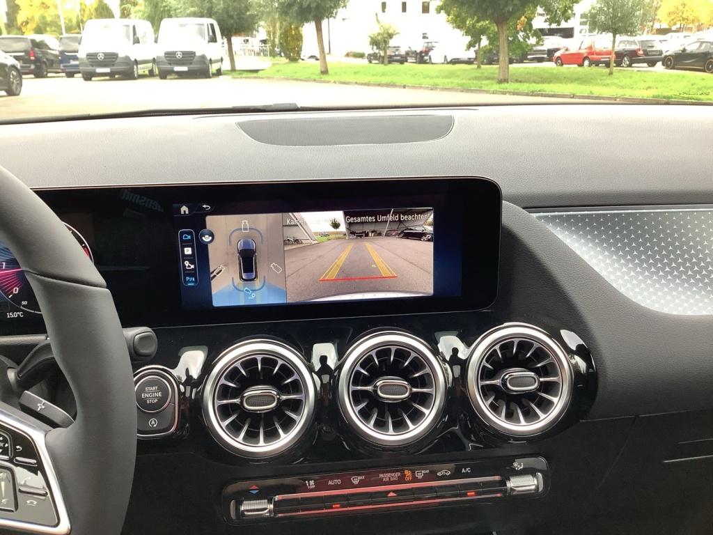 Mercedes-Benz GLA 220 d 4MATIC PROGRESSIVE+LED+MBUX+PANO+NIGHT Mercedes-Benz GLA 220 d 4MATIC PROGRESSIVE+LED+MBUX+PANO+NIGHT