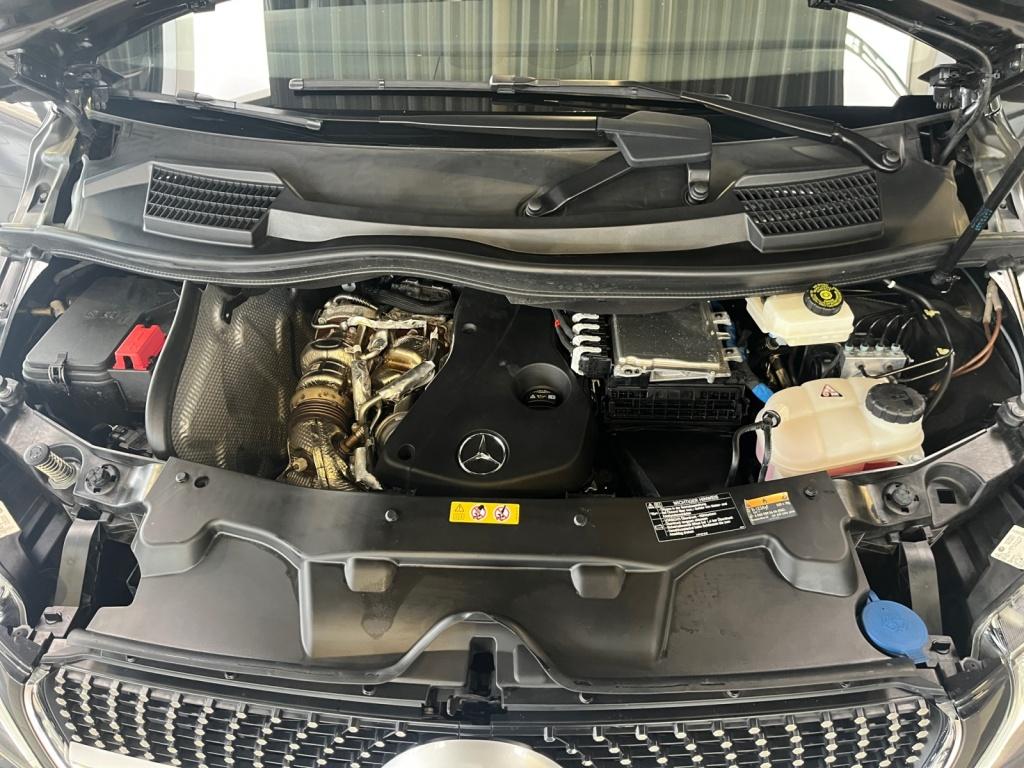 Mercedes-Benz V 300 d AVANTGARDE Lang AMG/360° Kamera/AIRMATIC Mercedes-Benz V 300 d AVANTGARDE Lang AMG/360° Kamera/AIRMATIC