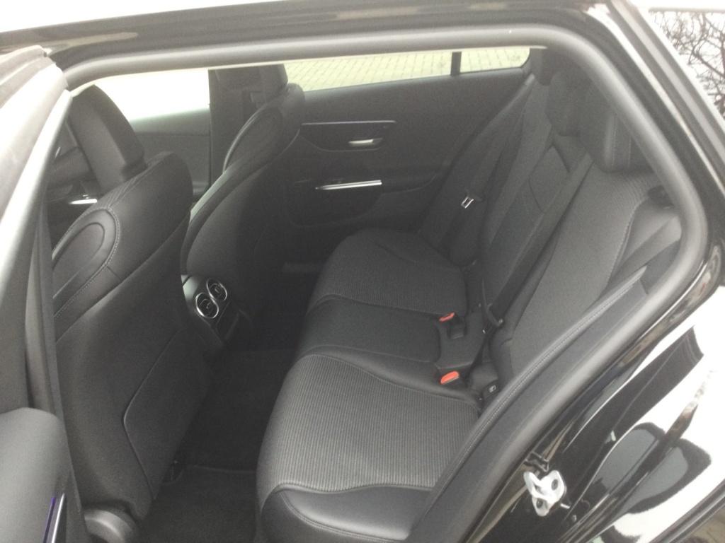 Mercedes-Benz C 200 4MATIC T-Modell Avantgarde, Digital Light Mercedes-Benz C 200 4MATIC T-Modell Avantgarde, Digital Light