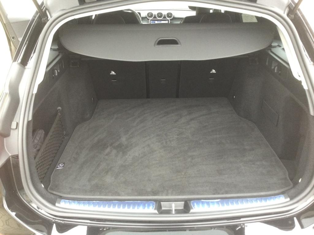 Mercedes-Benz C 200 4MATIC T-Modell Avantgarde, Digital Light Mercedes-Benz C 200 4MATIC T-Modell Avantgarde, Digital Light