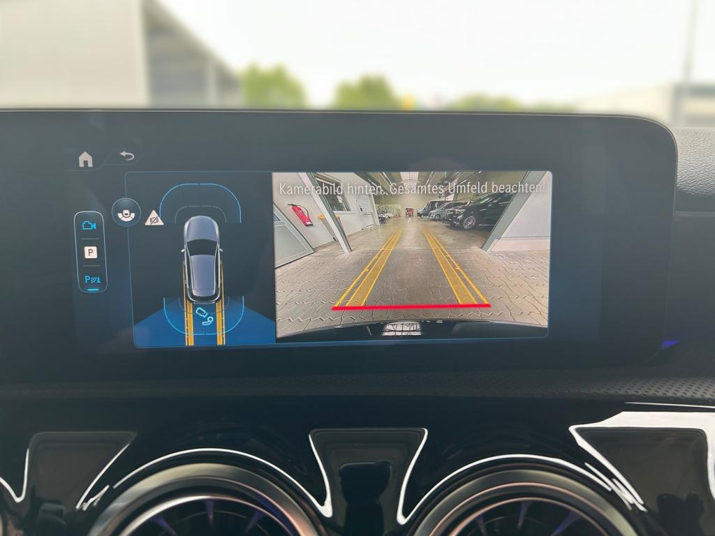 Mercedes-Benz A 180 Kompaktlimousine Progressive Line Mercedes-Benz A 180 Kompaktlimousine Progressive Line