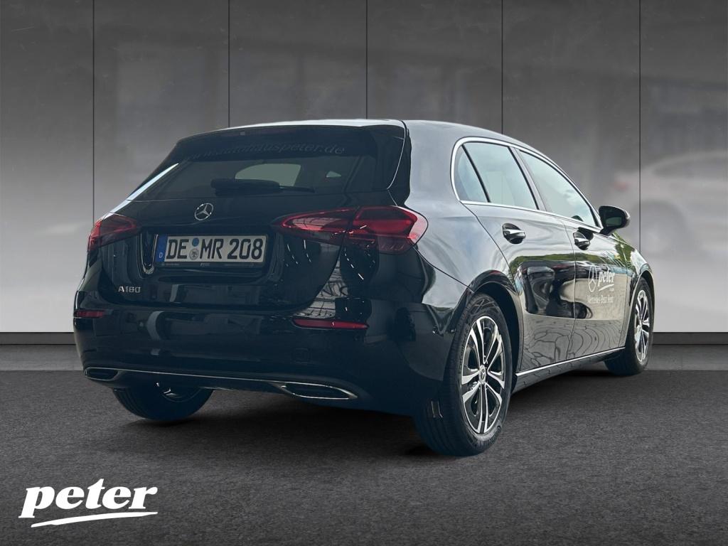Mercedes-Benz A 180 Kompaktlimousine Progressive Line Mercedes-Benz A 180 Kompaktlimousine Progressive Line