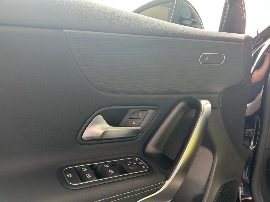 Mercedes-Benz A 180 Kompaktlimousine Progressive Line Mercedes-Benz A 180 Kompaktlimousine Progressive Line