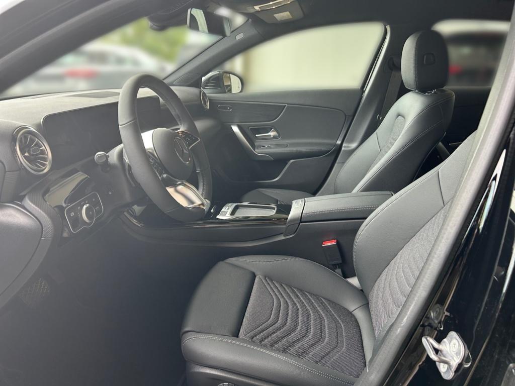 Mercedes-Benz A 180 Kompaktlimousine Progressive Line Mercedes-Benz A 180 Kompaktlimousine Progressive Line