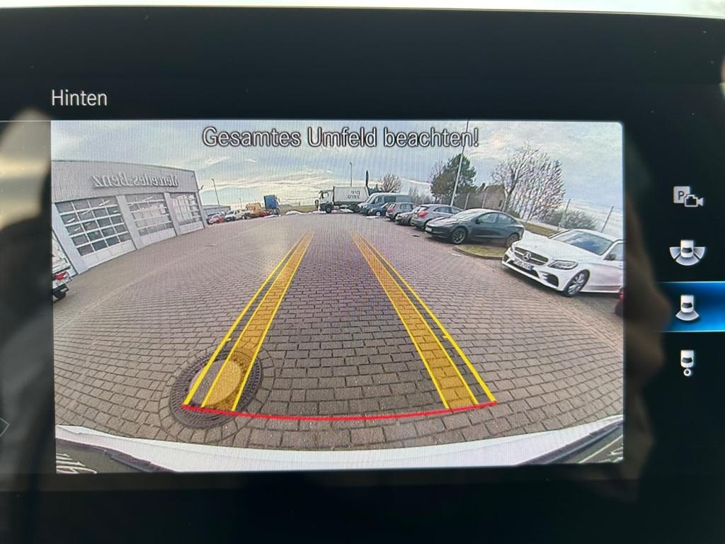 Mercedes-Benz GLC 300 e 4MATIC AMG, AHV, Fahrassistenz Mercedes-Benz GLC 300 e 4MATIC AMG, AHV, Fahrassistenz