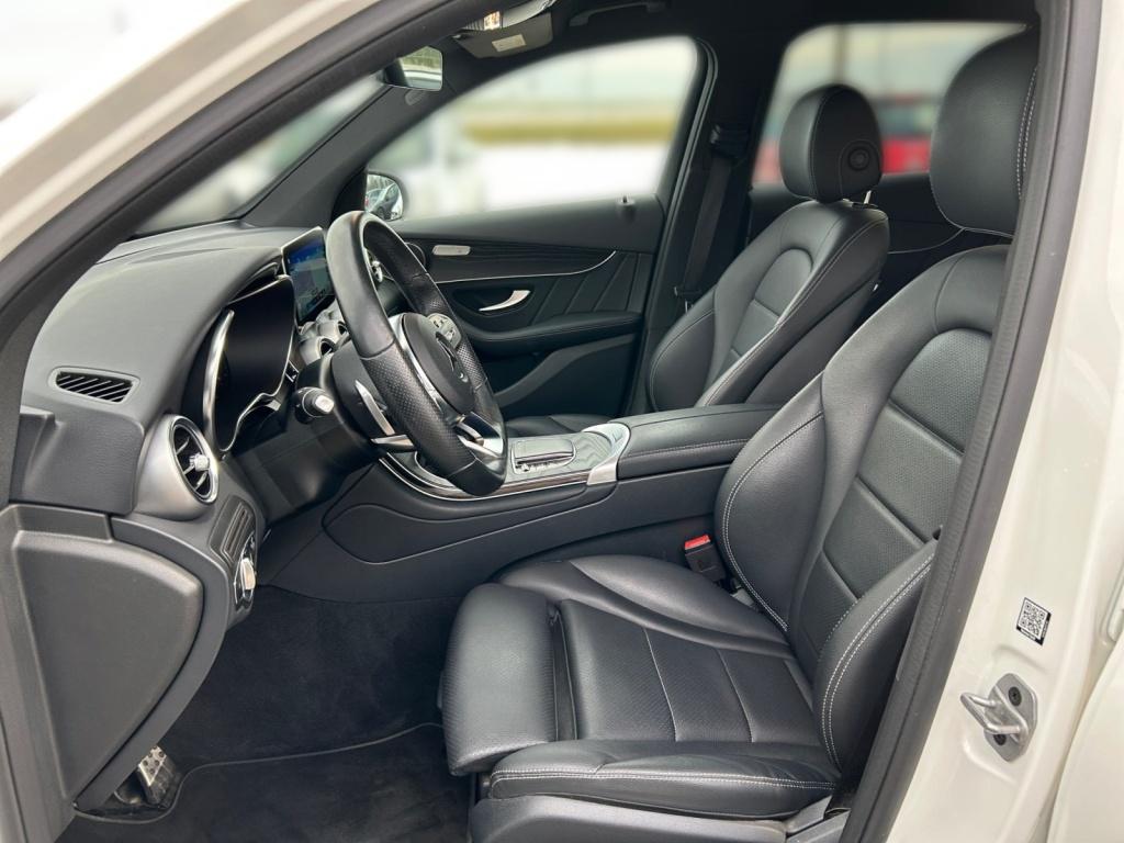 Mercedes-Benz GLC 300 e 4MATIC AMG, AHV, Fahrassistenz Mercedes-Benz GLC 300 e 4MATIC AMG, AHV, Fahrassistenz