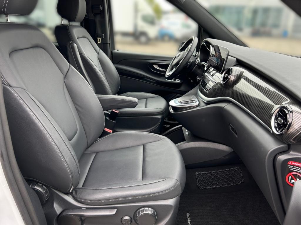 Mercedes-Benz V 250 d 4MATIC STHZG+LED+AHK+KAMERA+NAVI Mercedes-Benz V 250 d 4MATIC STHZG+LED+AHK+KAMERA+NAVI