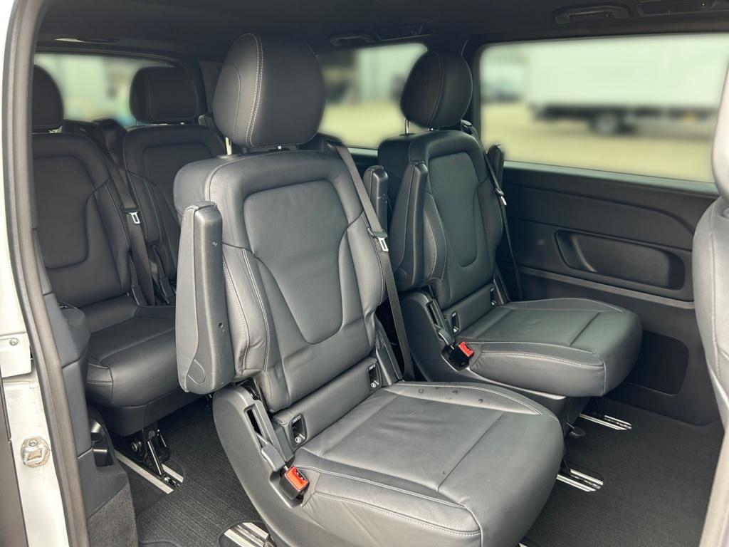 Mercedes-Benz V 250 d 4MATIC STHZG+LED+AHK+KAMERA+NAVI Mercedes-Benz V 250 d 4MATIC STHZG+LED+AHK+KAMERA+NAVI