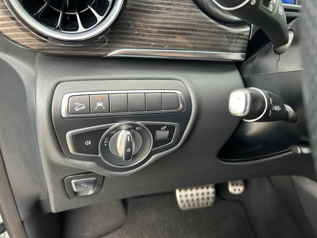 Mercedes-Benz V 250 d 4MATIC STHZG+LED+AHK+KAMERA+NAVI Mercedes-Benz V 250 d 4MATIC STHZG+LED+AHK+KAMERA+NAVI