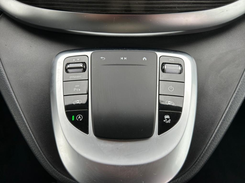 Mercedes-Benz V 300 d 4MATIC AVANTGARDE EDITION EL STHZG+AHK+DISTR Mercedes-Benz V 300 d 4MATIC AVANTGARDE EDITION EL STHZG+AHK+DISTR