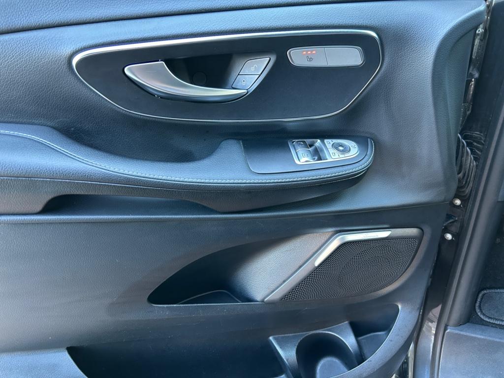 Mercedes-Benz V 250 d AVANTGARDE EDITION AMG Kompakt MBUX+STHZG+Navi+LED+AHK Mercedes-Benz V 250 d AVANTGARDE EDITION AMG Kompakt MBUX+STHZG+Navi+LED+AHK