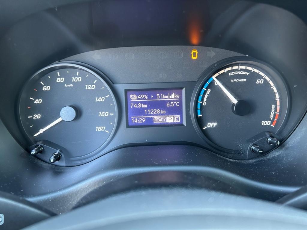 Mercedes-Benz eVito 111 Kasten Lang Regalsysteme beidseitig Mercedes-Benz eVito 111 Kasten Lang Regalsysteme beidseitig