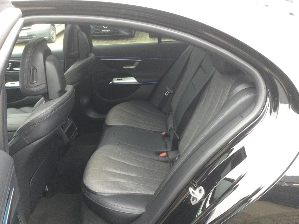 Mercedes-Benz E 200 4MATIC Avantgarde Edition, Panoramadach Mercedes-Benz E 200 4MATIC Avantgarde Edition, Panoramadach