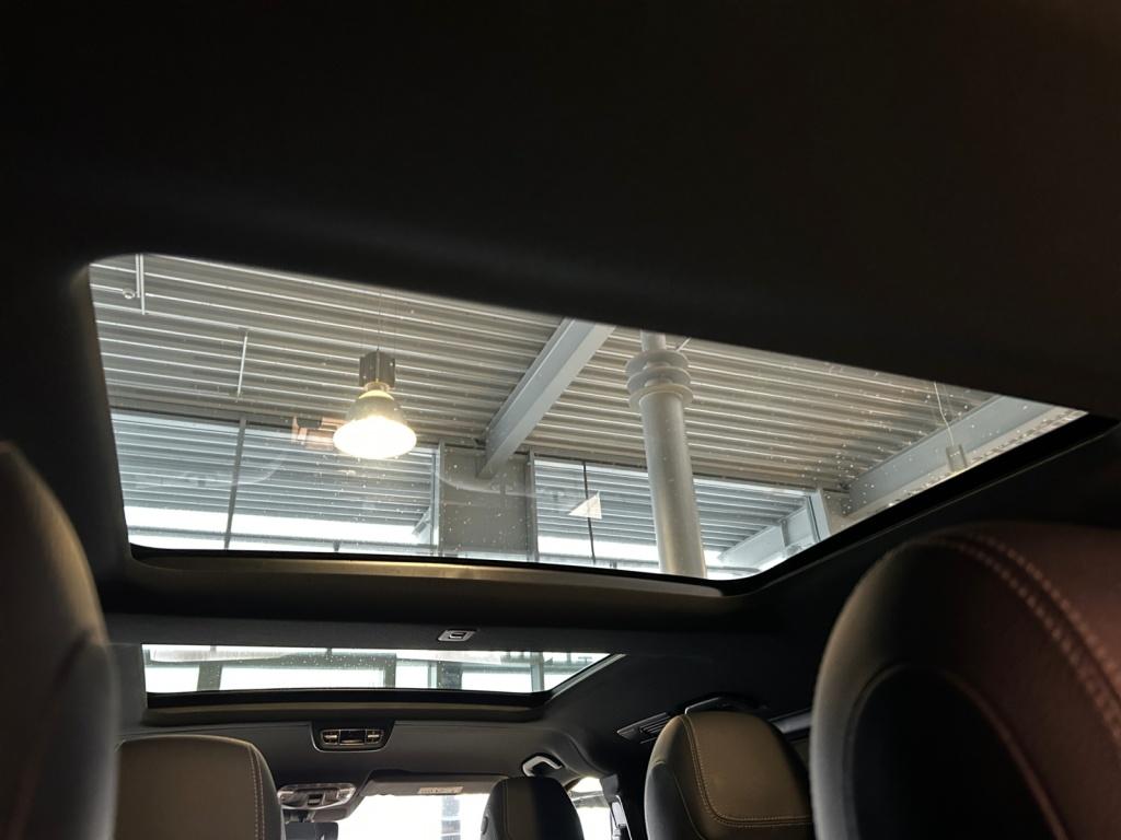 Mercedes-Benz V 300 d AVANTGARDE AMG PANO+STHZG+AHK+TISCH Mercedes-Benz V 300 d AVANTGARDE AMG PANO+STHZG+AHK+TISCH