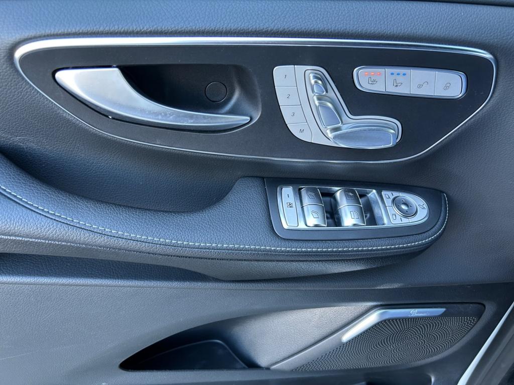 Mercedes-Benz V 300 d 4MATIC AVANTGARDE EDITION AMG Vollausstattung Mercedes-Benz V 300 d 4MATIC AVANTGARDE EDITION AMG Vollausstattung