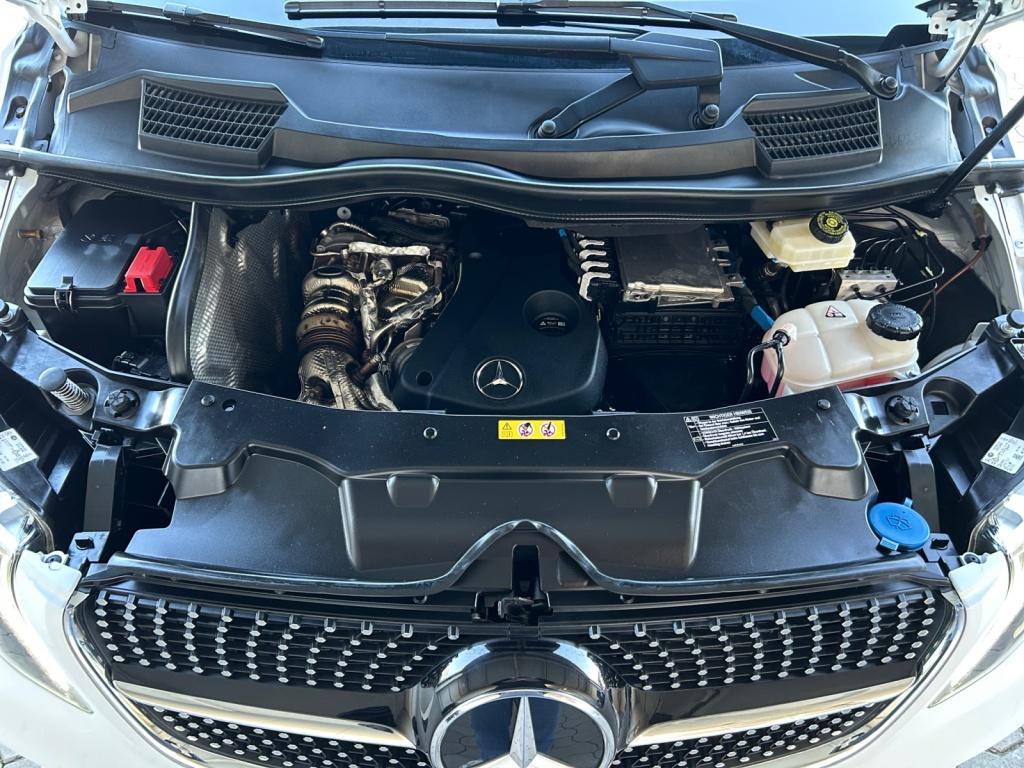 Mercedes-Benz V 300 d 4MATIC AVANTGARDE EDITION AMG Vollausstattung Mercedes-Benz V 300 d 4MATIC AVANTGARDE EDITION AMG Vollausstattung