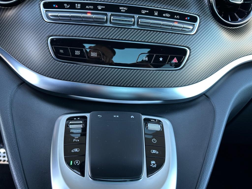 Mercedes-Benz V 300 d 4MATIC AVANTGARDE EDITION AMG Vollausstattung Mercedes-Benz V 300 d 4MATIC AVANTGARDE EDITION AMG Vollausstattung