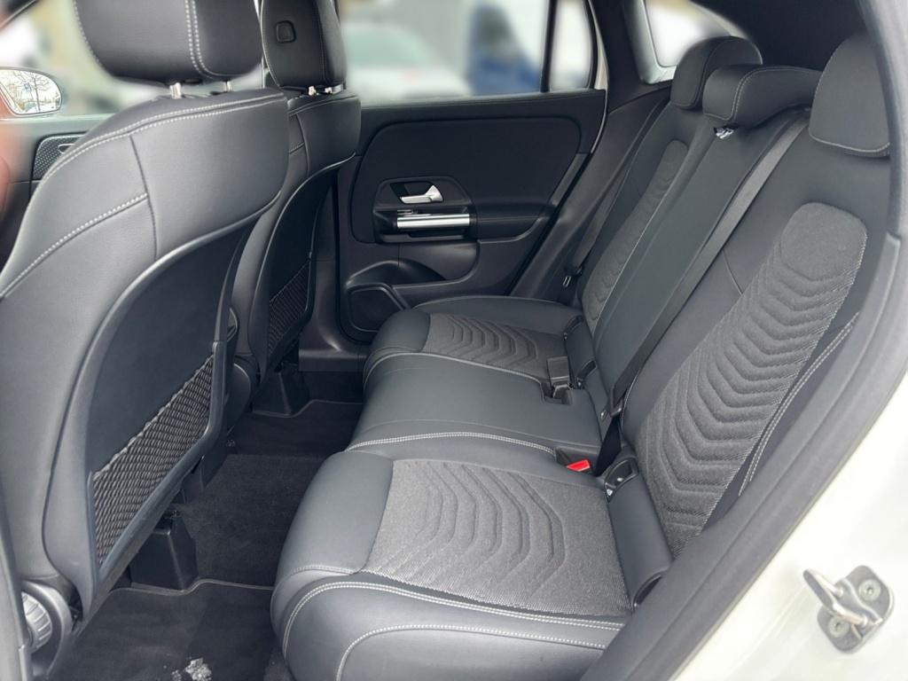 Mercedes-Benz GLA 180 Progressive Line Advanced, Night Paket Mercedes-Benz GLA 180 Progressive Line Advanced, Night Paket