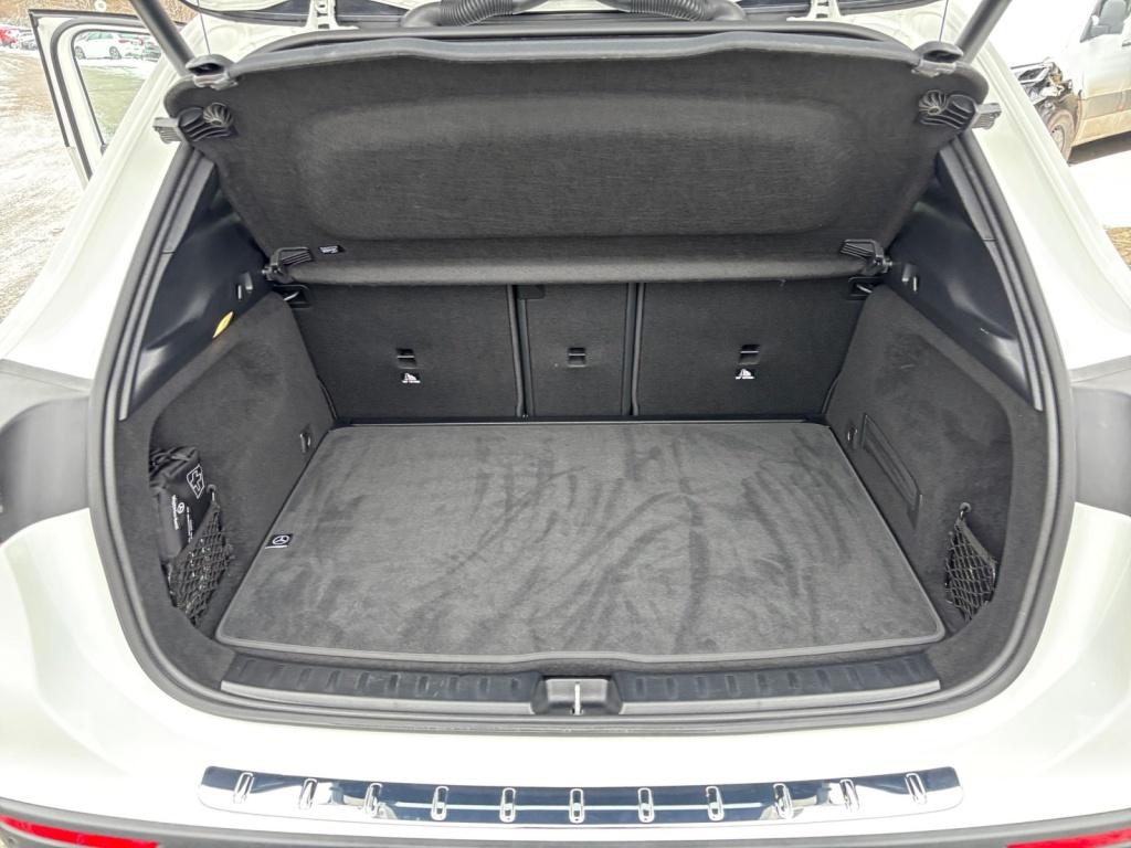 Mercedes-Benz GLA 180 Progressive Line Advanced, Night Paket Mercedes-Benz GLA 180 Progressive Line Advanced, Night Paket