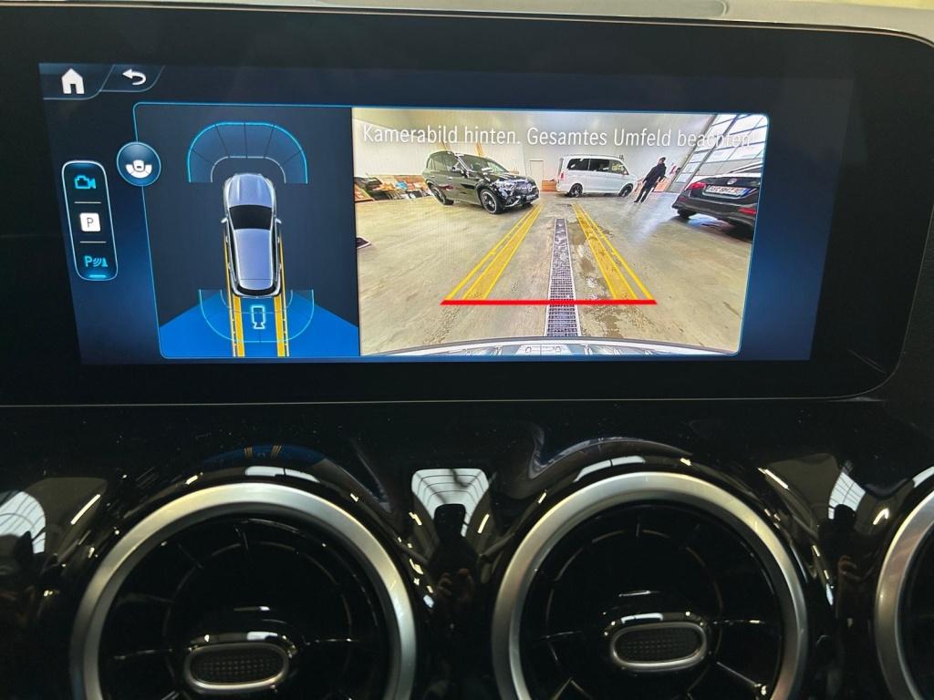 Mercedes-Benz GLA 220 d 4MATIC Progressive Line Advanced Mercedes-Benz GLA 220 d 4MATIC Progressive Line Advanced