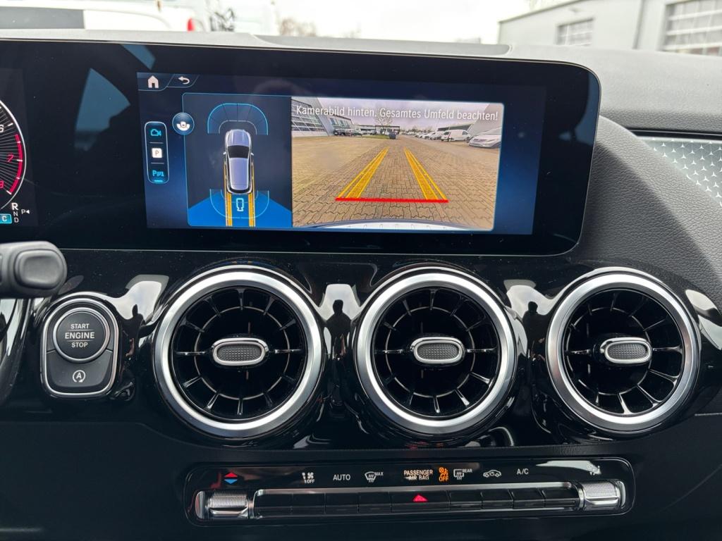 Mercedes-Benz GLA 180 Progressive Line Advanced Mercedes-Benz GLA 180 Progressive Line Advanced