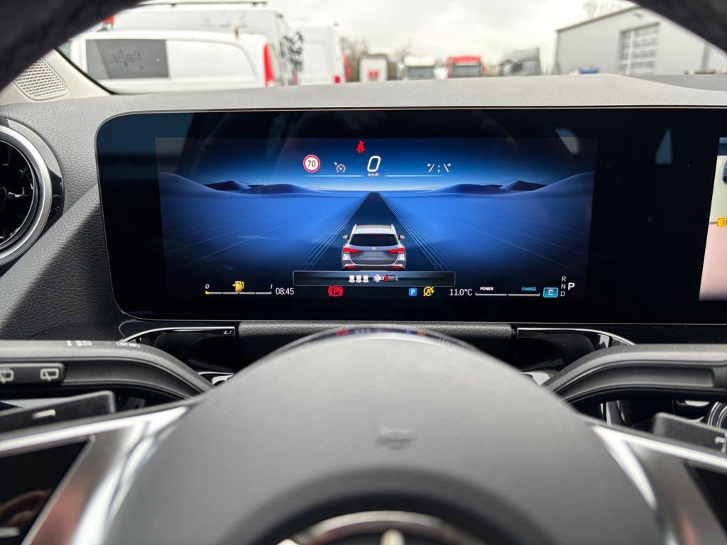 Mercedes-Benz GLA 180 Progressive Line Advanced Mercedes-Benz GLA 180 Progressive Line Advanced