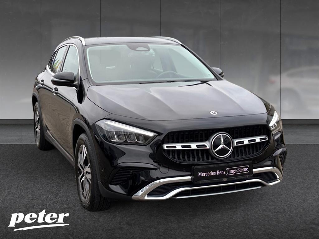 Mercedes-Benz GLA 180 Progressive Line Advanced Mercedes-Benz GLA 180 Progressive Line Advanced