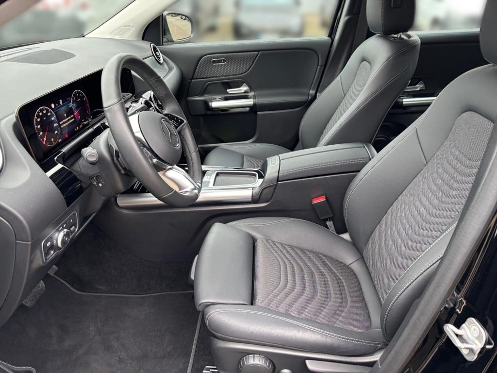 Mercedes-Benz GLA 180 Progressive Line Advanced Mercedes-Benz GLA 180 Progressive Line Advanced