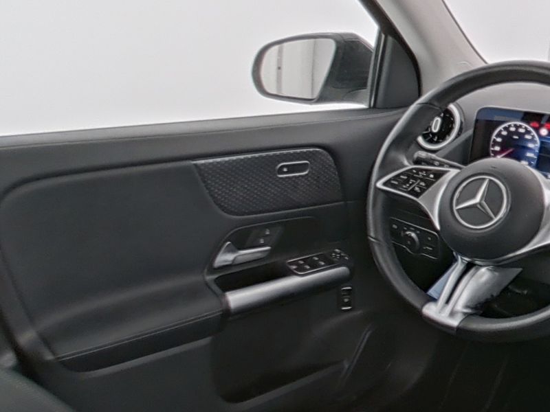 Mercedes-Benz GLA 180 Progressive, Winter Paket Mercedes-Benz GLA 180 Progressive, Winter Paket