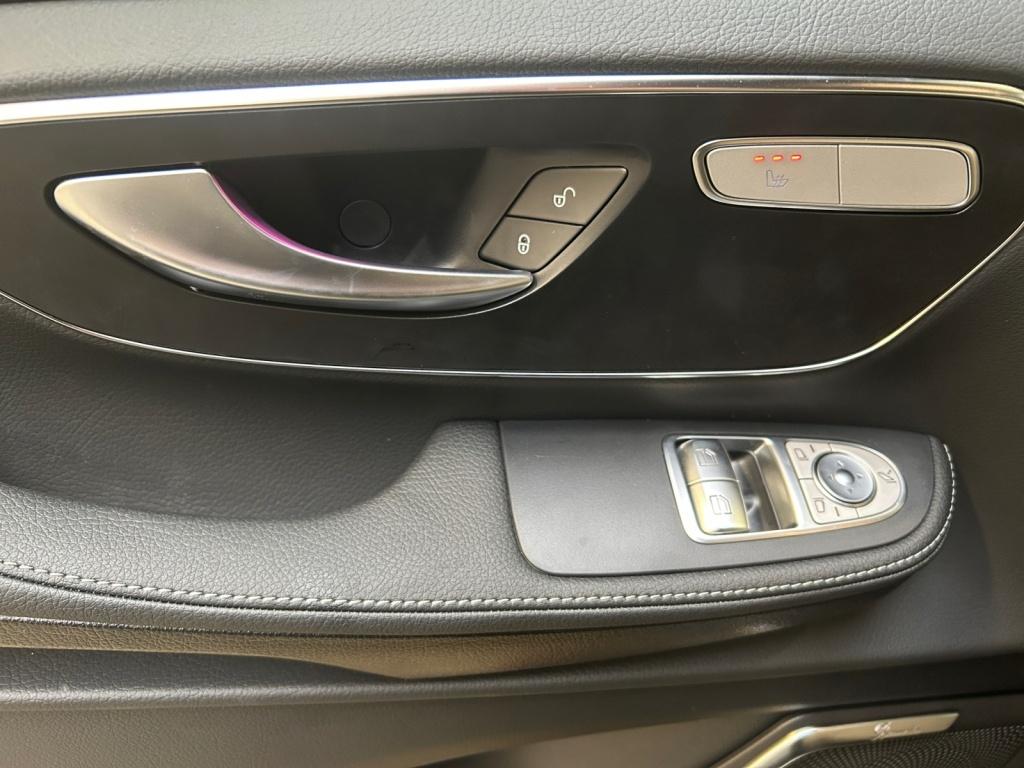 Mercedes-Benz V 300 d 4MATIC AVANTGARDE Extralang LED+DISTR+KAM Mercedes-Benz V 300 d 4MATIC AVANTGARDE Extralang LED+DISTR+KAM