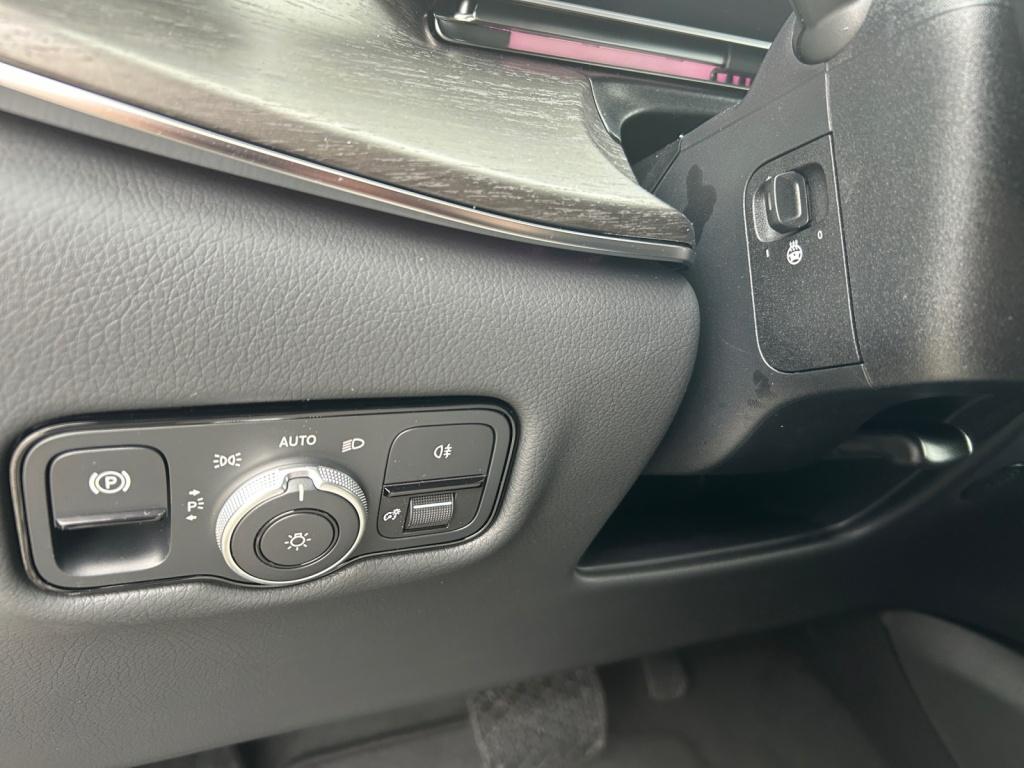 Mercedes-Benz V 300 d 4MATIC AVANTGARDE Extralang LED+DISTR+KAM Mercedes-Benz V 300 d 4MATIC AVANTGARDE Extralang LED+DISTR+KAM