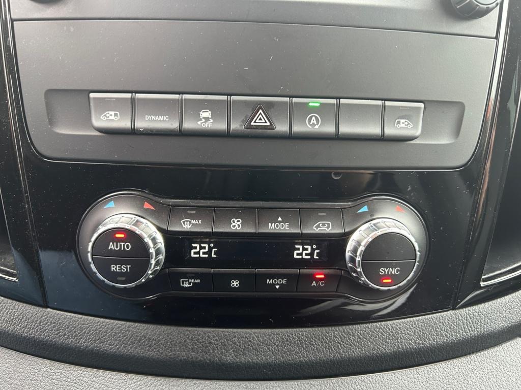 Mercedes-Benz Vito 119 CDI 4x4 Mixto LINE SPORT 9GT+LED+AHK+DISTR Mercedes-Benz Vito 119 CDI 4x4 Mixto LINE SPORT 9GT+LED+AHK+DISTR