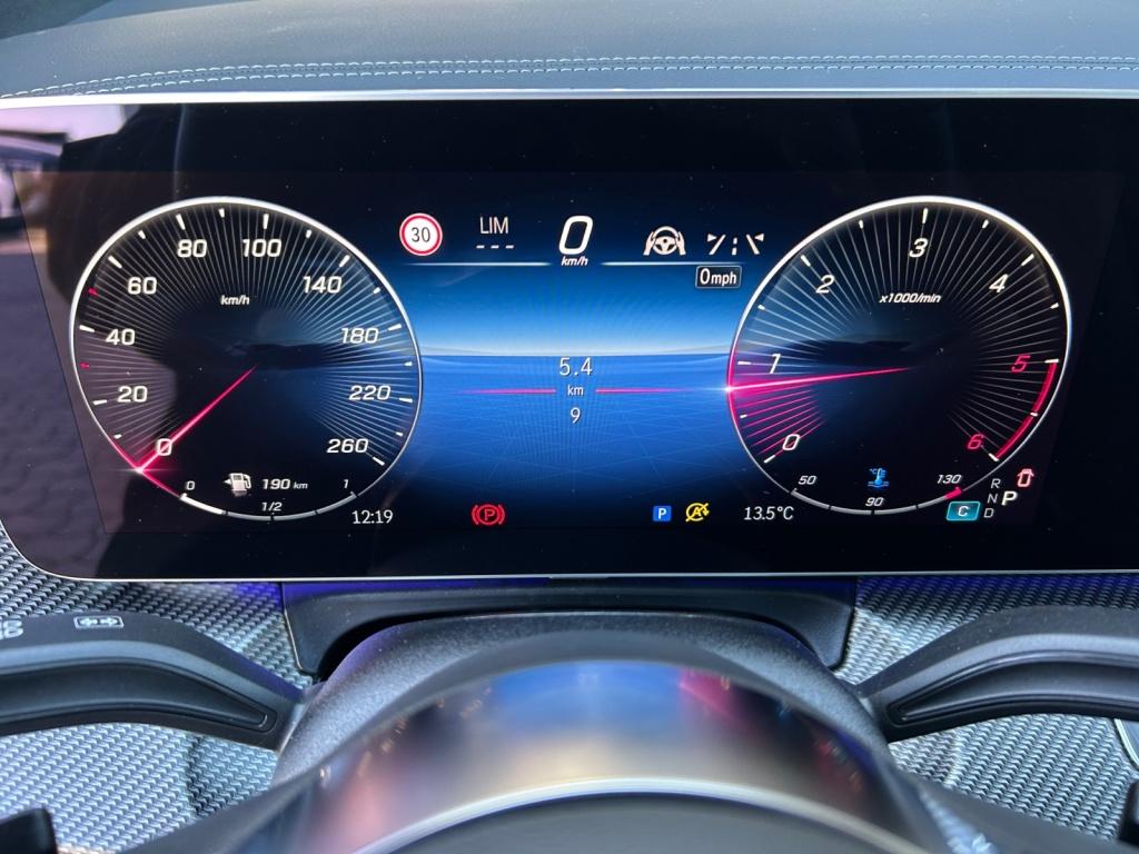 Mercedes-Benz V 300 d 4MATIC AVANTGARDE AMG VOLLAUSSTATTUNG Mercedes-Benz V 300 d 4MATIC AVANTGARDE AMG VOLLAUSSTATTUNG