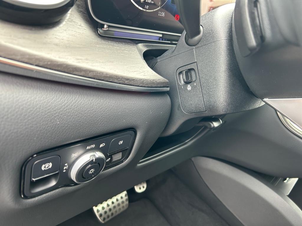 Mercedes-Benz V 300 d EXCLUSIVE Lang Vollausstattung Mercedes-Benz V 300 d EXCLUSIVE Lang Vollausstattung