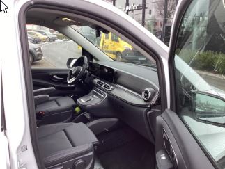 Mercedes-Benz V 300 d 4MATIC AVANTGARDE AMG AIRMATIC+LED+PANO+AHK Mercedes-Benz V 300 d 4MATIC AVANTGARDE AMG AIRMATIC+LED+PANO+AHK