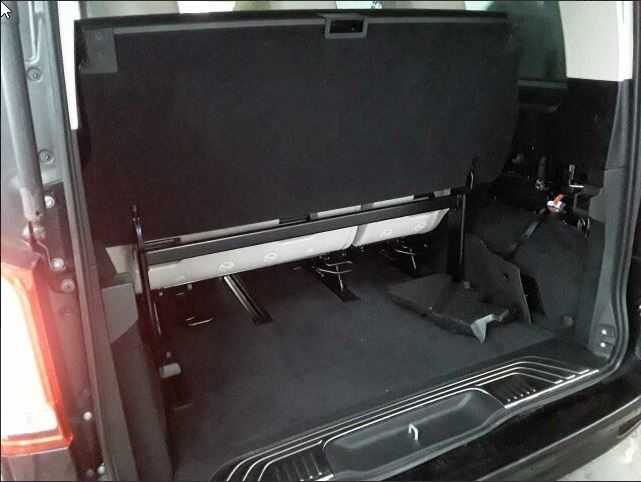 Mercedes-Benz V 300 d 4MATIC AVANTGARDE AMG Top Ausstattung Mercedes-Benz V 300 d 4MATIC AVANTGARDE AMG Top Ausstattung