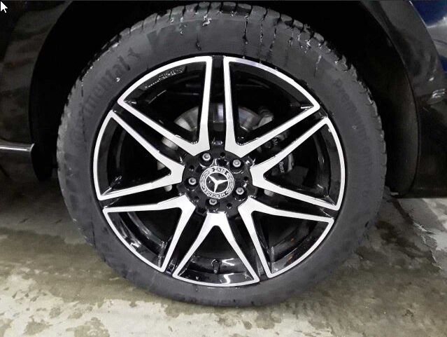 Mercedes-Benz V 300 d 4MATIC AVANTGARDE AMG Top Ausstattung Mercedes-Benz V 300 d 4MATIC AVANTGARDE AMG Top Ausstattung