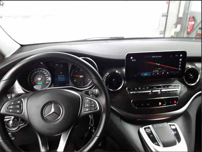 Mercedes-Benz V 300 d EDITION Lang AIRMATIC+DISTR+LED+AHK Mercedes-Benz V 300 d EDITION Lang AIRMATIC+DISTR+LED+AHK