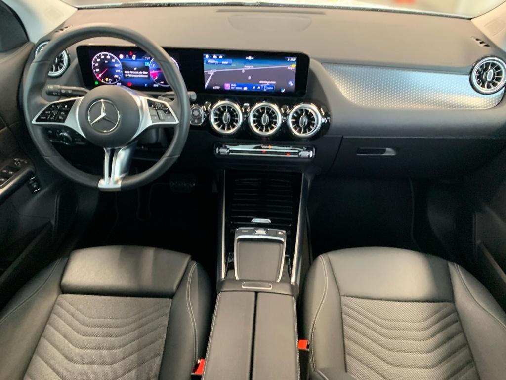 Mercedes-Benz GLA 180 Progressive Line Edition, Night Paket Mercedes-Benz GLA 180 Progressive Line Edition, Night Paket