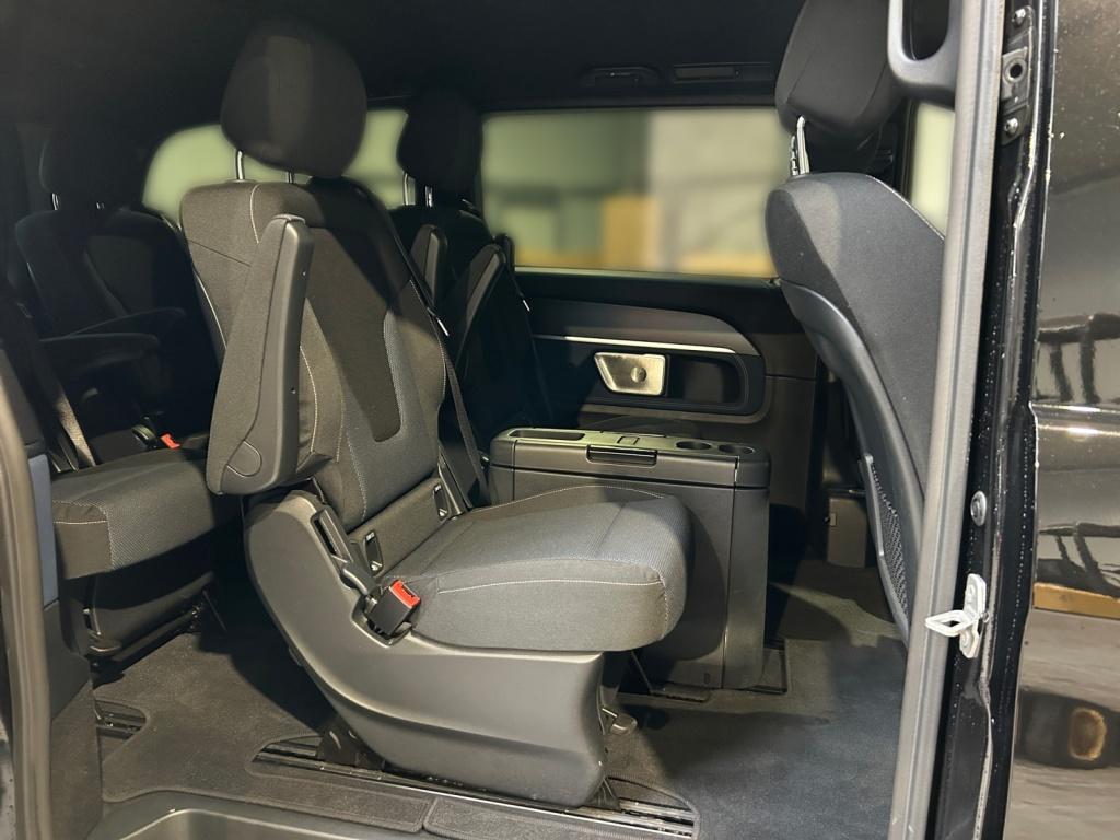 Mercedes-Benz EQV 300 Lang AIRMATIC+LED+KAM+TISCH Mercedes-Benz EQV 300 Lang AIRMATIC+LED+KAM+TISCH