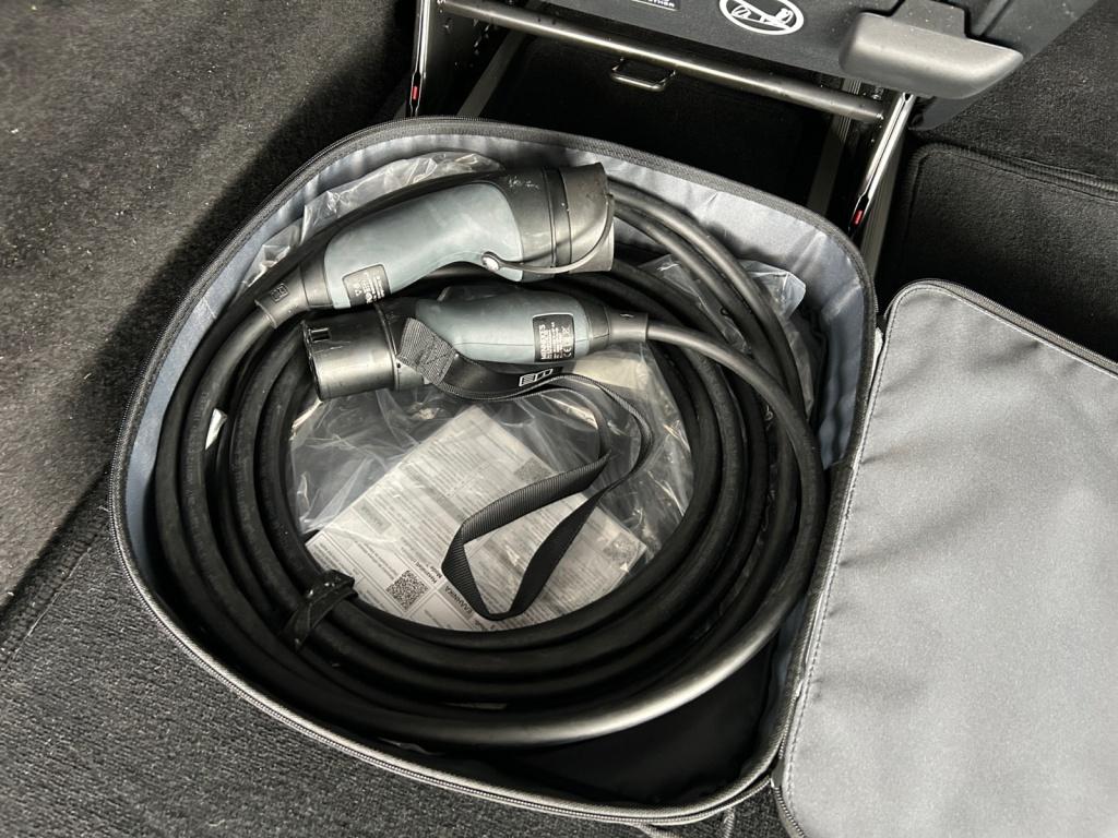 Mercedes-Benz EQV 300 Lang LED+NAVI+KAM+MBUX Mercedes-Benz EQV 300 Lang LED+NAVI+KAM+MBUX