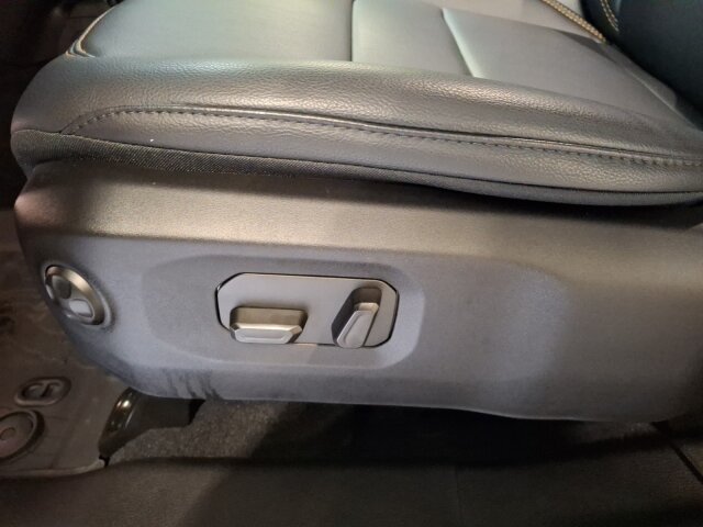 Jeep WRANGLER ICE MY2024 Sahara 2.0l T-GDI (272 PS) Jeep WRANGLER ICE MY2024 Sahara 2.0l T-GDI (272 PS)