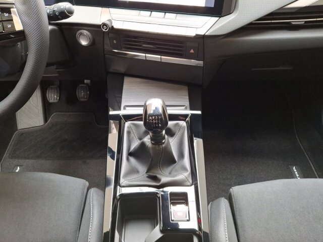 Opel Astra L 1.2 GS +Allwetter+ACC+LHZ+SHZ+Key-Go+ Opel Astra L 1.2 GS +Allwetter+ACC+LHZ+SHZ+Key-Go+