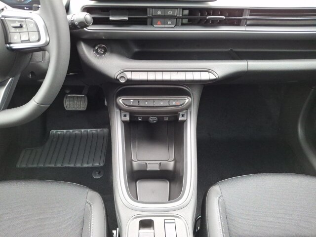 Jeep Avenger e-Hybrid MY25 Altitude 1.2l T3 48V FWD Jeep Avenger e-Hybrid MY25 Altitude 1.2l T3 48V FWD