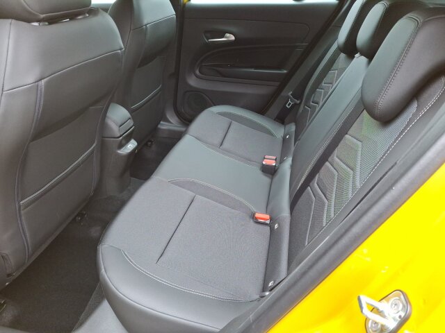 Jeep Avenger e-Hybrid MY25 Altitude 1.2l T3 48V FWD Jeep Avenger e-Hybrid MY25 Altitude 1.2l T3 48V FWD